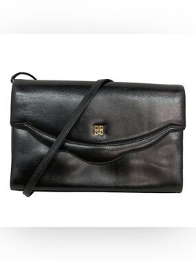 GIVENCHY vintage Sacs Black Leather Convertible Crossbody / Clutch bag